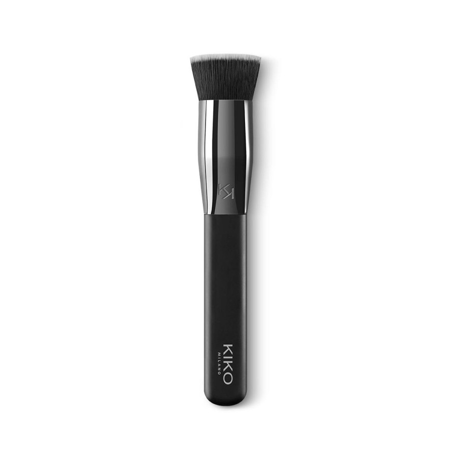 KIKO Milano Face Brushes | Face 05 Round Foundation Brush